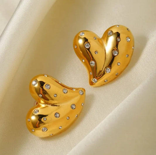 Gold heart embedded diamonds earrings