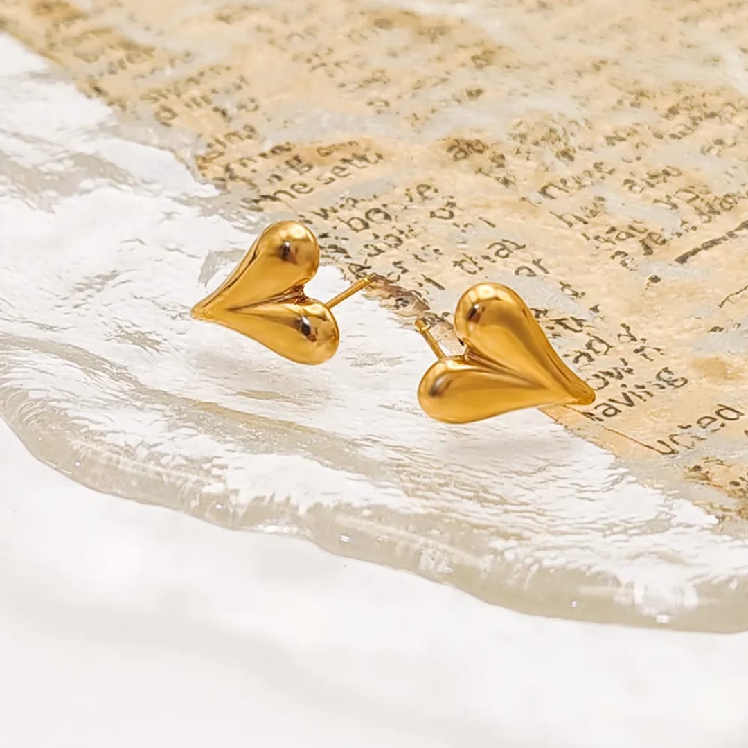 Gold heart-shaped earrings